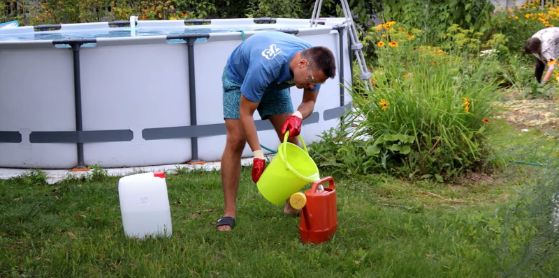 Как использовать перекись водорода для очищения бассейна